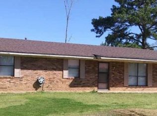 205 West St, Roxie, MS 39661