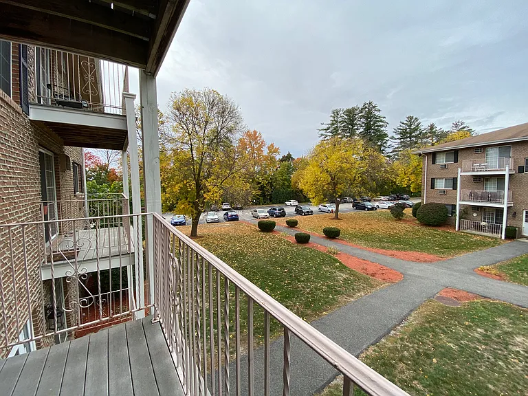 Park View Hills Condominiums — Photo 46
