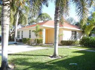 9094 E Highland Pines Dr, Palm Beach Gardens, FL 33418