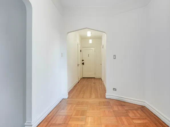 129 West 89th Street image 1 of 12