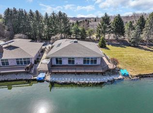 3300 Island Clb S UNIT 5, Racine, WI 53405