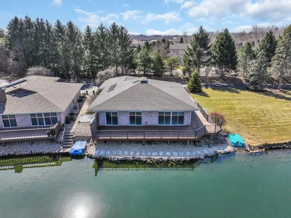 3300 Island Club SOUTH South #5, Mount Pleasant, WI 53405
