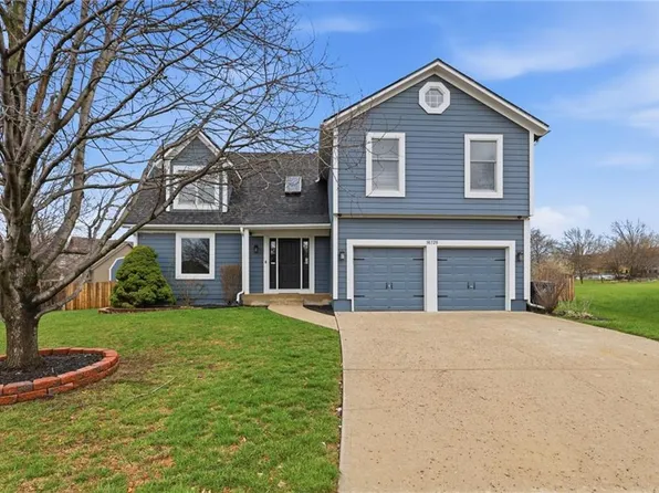 16720 W 155th Ter, Olathe, KS 66062