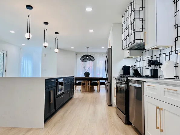 321-323 Gross St, Pittsburgh, PA 15224