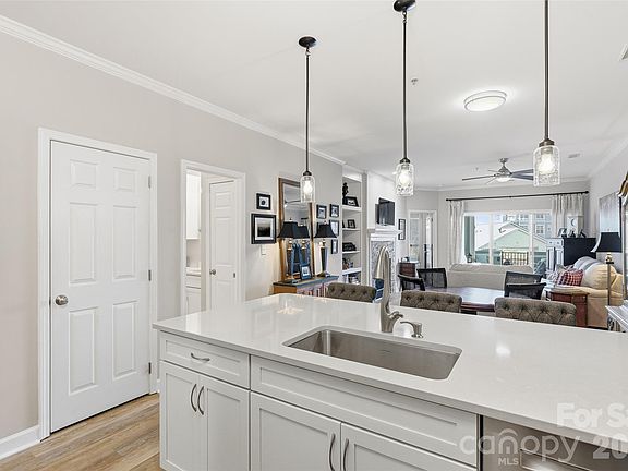 5th image of 18824 Nautical Dr APT 28