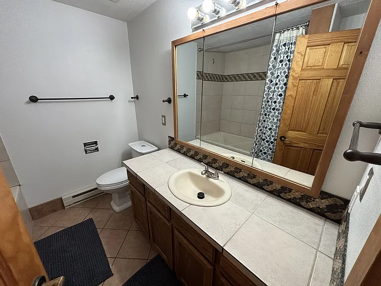 2nd bathroom
