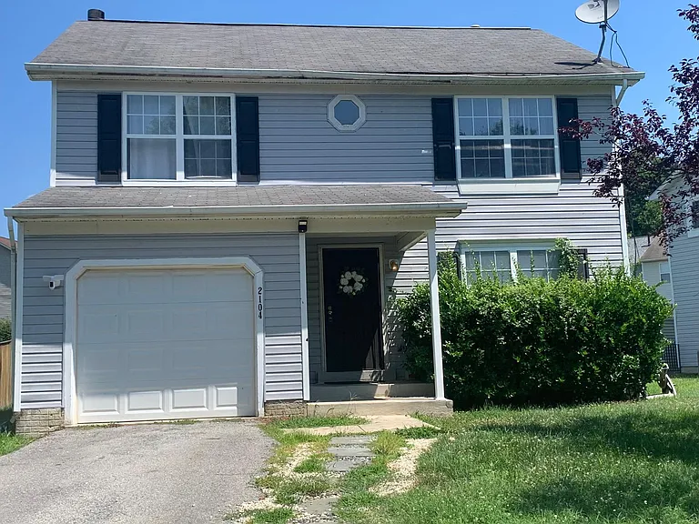 2104 Sayan Ct — Photo 1