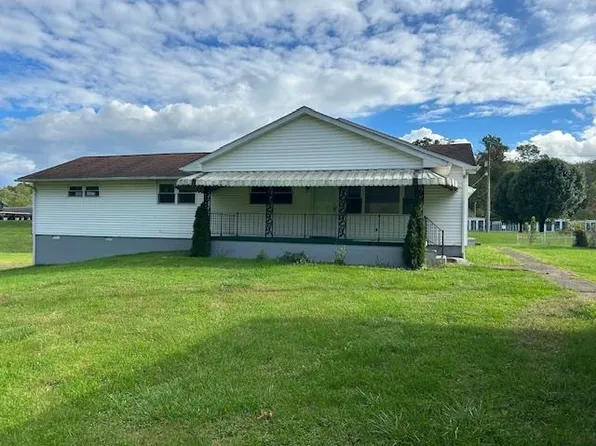 5638 Route 152, Lavalette, WV 25535