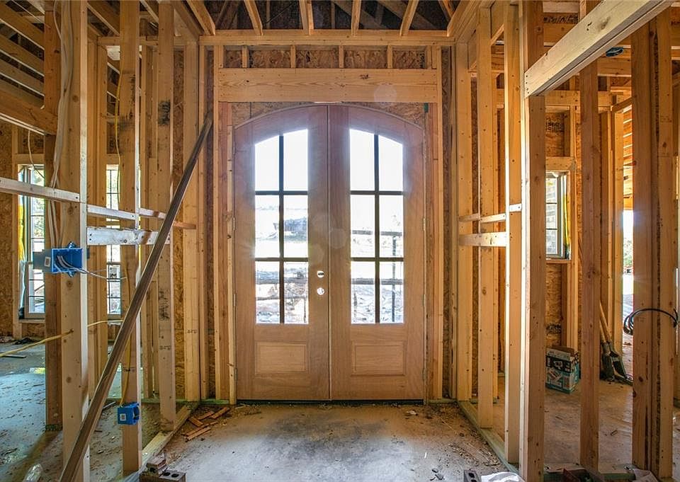 2nd image of 9554 Brookhollow Dr