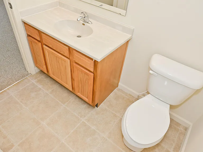 1825 Wichman Ln — Photo 35