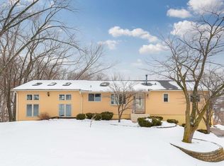 5827 93rd Ave W, Taylor Ridge, IL 61284