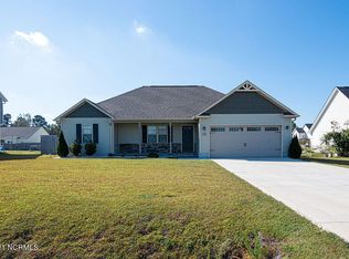 309 Channel Run Ln, Sneads Ferry, NC 28460