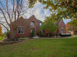 8671 Springflower Dr NW, Pickerington, OH 43147