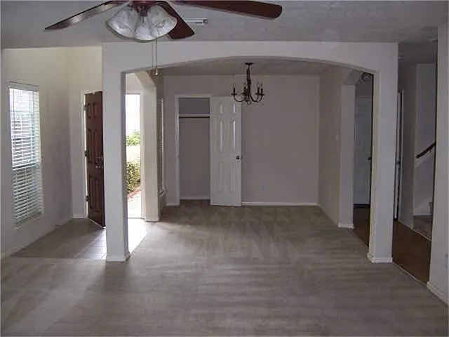 3710 Windmill Village Dr — Photo 3