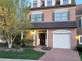 6319 Chaucer View Cir, Alexandria, VA 22304