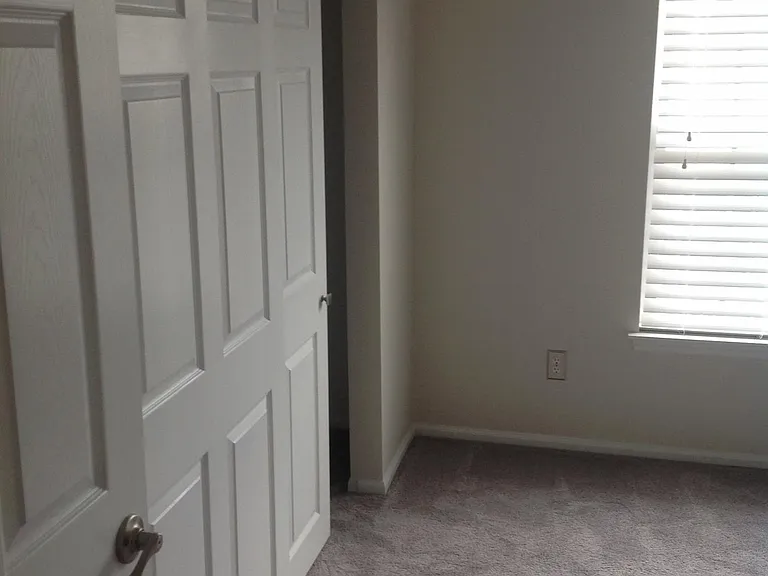 1311 River Dale Dr #303 — Photo 11