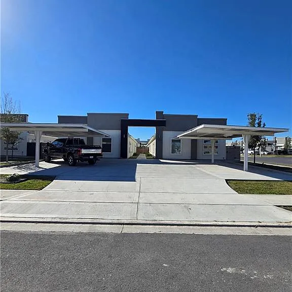 12509 N 39th Ln — Photo 1