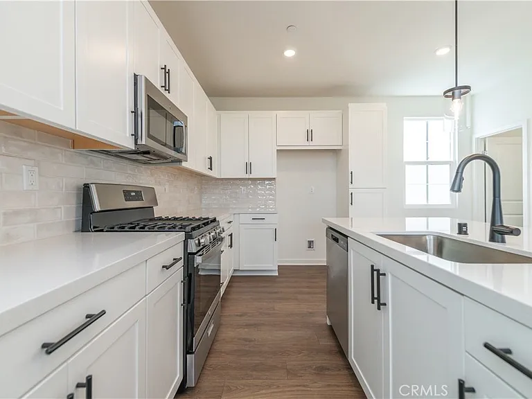 2472 E Stanley Paseo — Photo 6