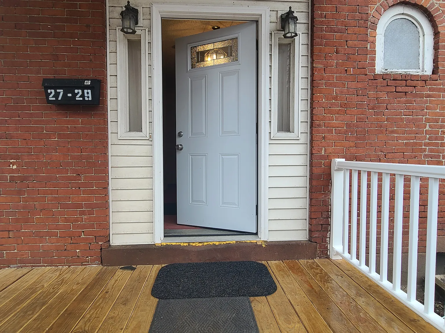 27 Wilcox St — Photo 1