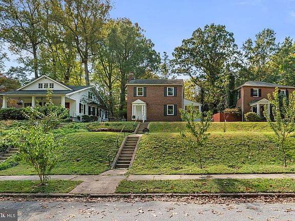 2nd image of 4635 Briarclift Rd