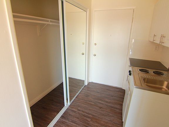 5th image of 140 1/2 N Hoover St #220