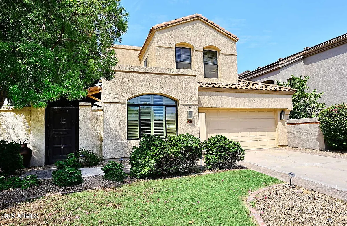 Building Photo - 8100 E Camelback Rd #39