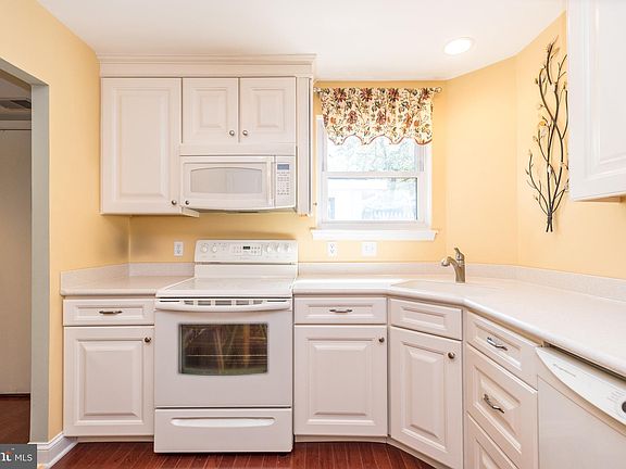 5th image of 501 N Bethlehem Pike APT 7A