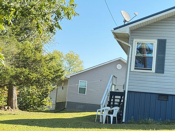 3rd image of 398 Robertsville Rd #1