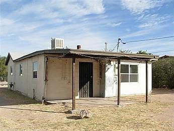3rd image of 408 E Pennsylvania Dr