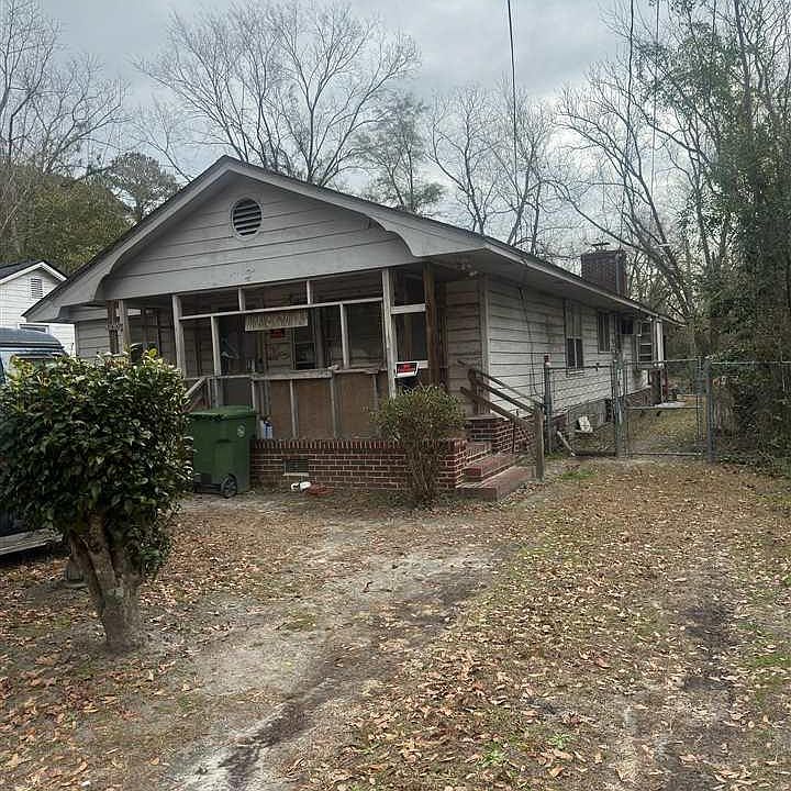 2nd image of 600 Lynch St