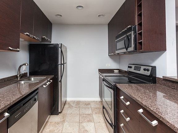 2nd image of 163 N Division St #313