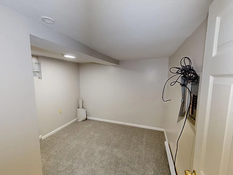 5312 Glenwood Avenue — Photo 10
