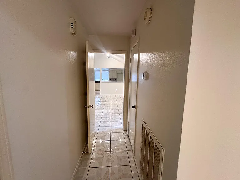 14418 Moorfield Dr — Photo 28