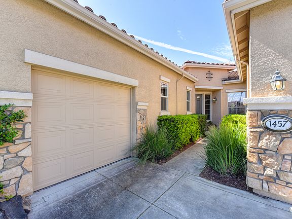 2nd image of 1457 Arrow Wood Ln