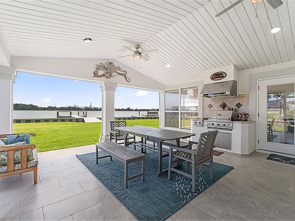 2nd image of 6102 Heckscher Dr