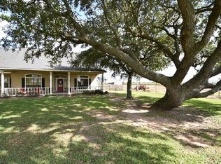 2303 County Road 212, Angleton, TX 77515