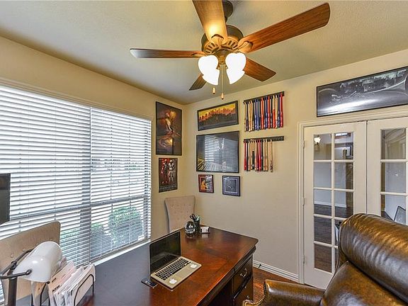 3rd image of 1133 Dutch Hollow Dr