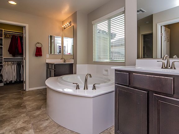 5th image of 7388 Calzado Dr