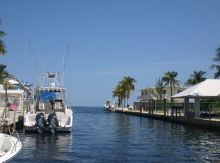 715 Grouper Ln, Key Largo, FL 33037