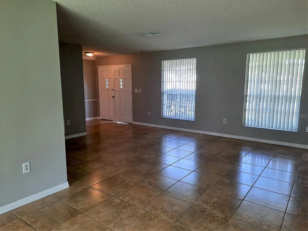 2 bed, 2.0 bath, 1519 sqft, $1,700 — Photo 3