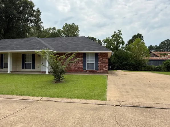 7292 Esler Field Rd APT A, Pineville, LA 71360