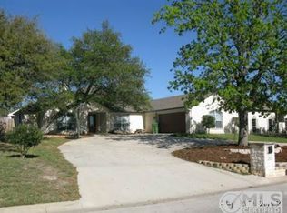 1911 Diamond Ridge Dr, Lampasas, TX 76550