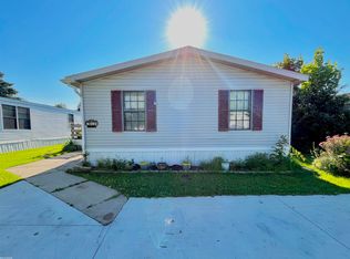 48593 Sandifer Ct, Shelby Township, MI 48317