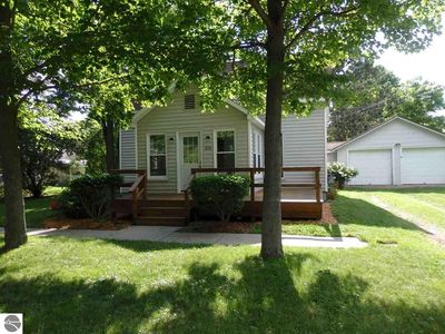 216 S 5th Ave, Tawas City, MI, 48763