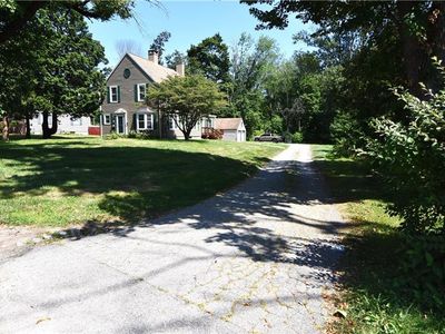 144 Woonsocket Hill Rd, North Smithfield, RI, 02896