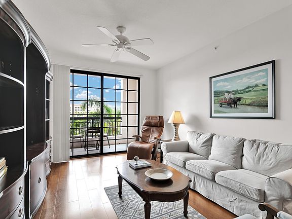 3rd image of 233 S Federal Highway #421