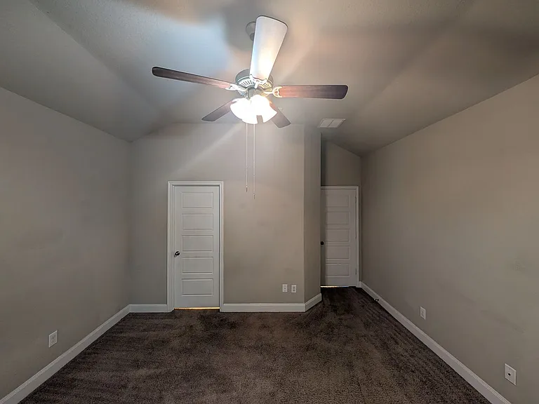 1211 Old FM 306 — Photo 11