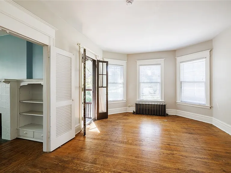 420 Harvard St #1 — Photo 10