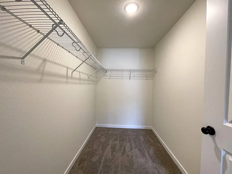 Gateway Place Apartments — Photo 113