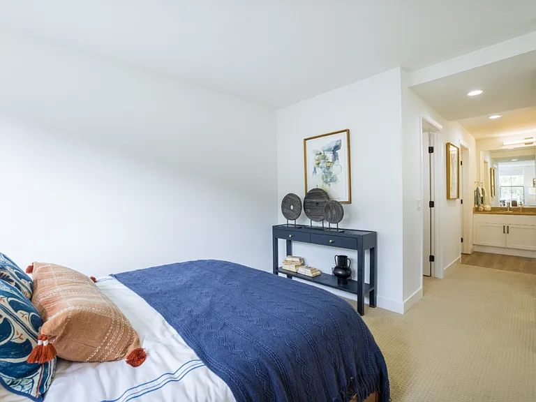 Marlin Cove Apartments — Photo 9